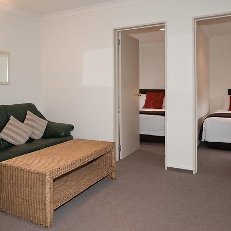Colombo In The City Christchurch Exteriör bild A typical two bedroom apartment